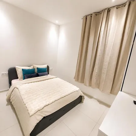 Design Aux Portes De Monaco *
