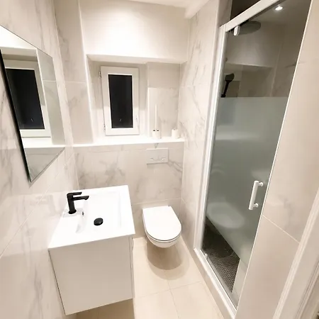 Design Aux Portes De Monaco 아파트 *